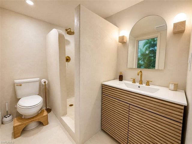 1717 Sunset PL, Fort Myers, FL 33901