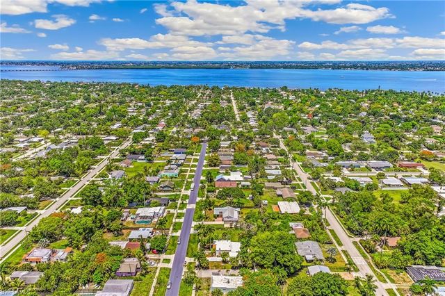 1717 Sunset PL, Fort Myers, FL 33901