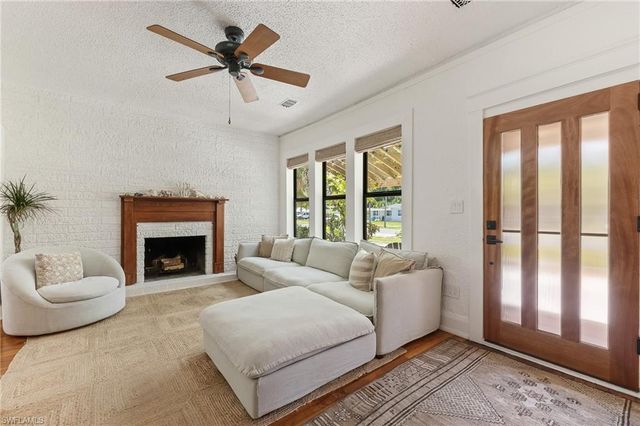 1717 Sunset PL, Fort Myers, FL 33901
