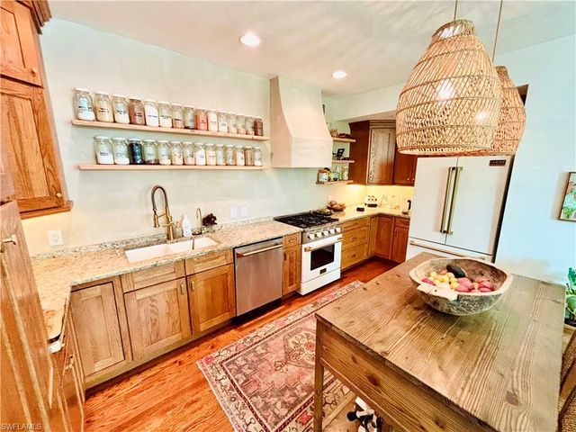 1717 Sunset PL, Fort Myers, FL 33901