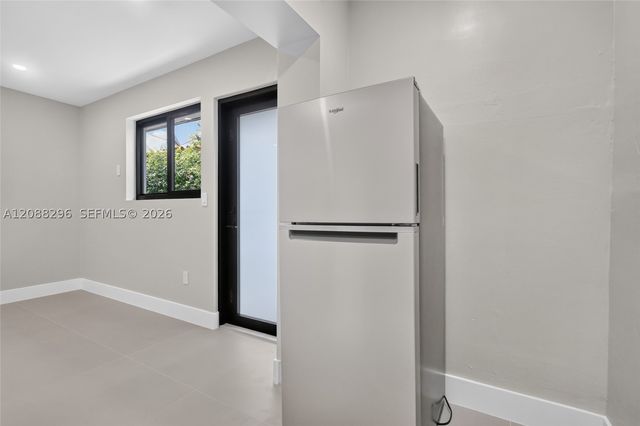 2216 SW 62nd Ave 2, Miami, FL 33155
