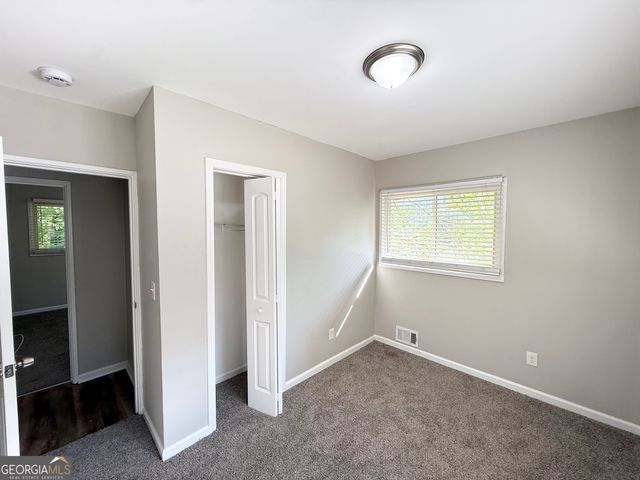 2185 Chinaberry Way SW, Atlanta, GA 30311