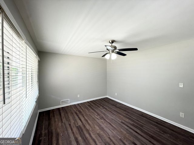 2185 Chinaberry Way SW, Atlanta, GA 30311