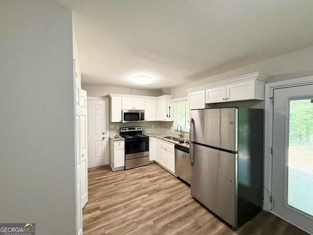 2185 Chinaberry Way SW, Atlanta, GA 30311