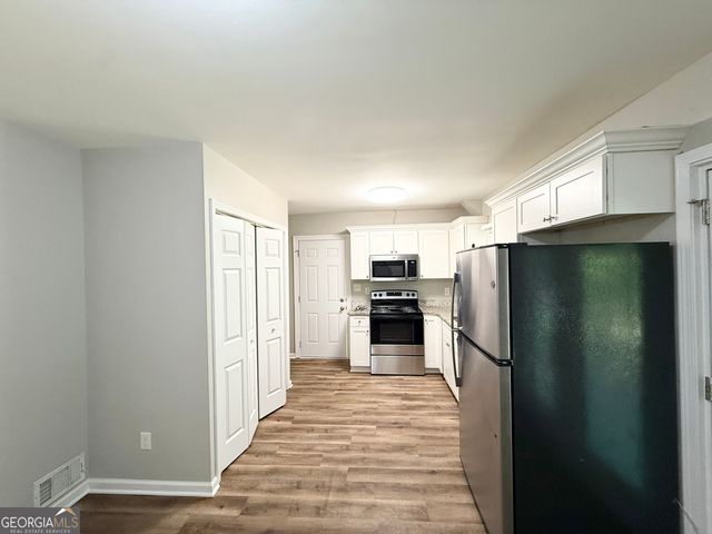 2185 Chinaberry Way SW, Atlanta, GA 30311