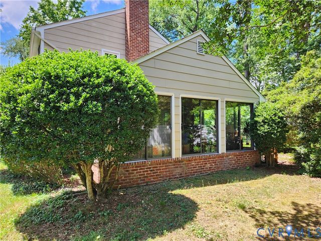 10260 Maplested Ln, Richmond, VA 23235