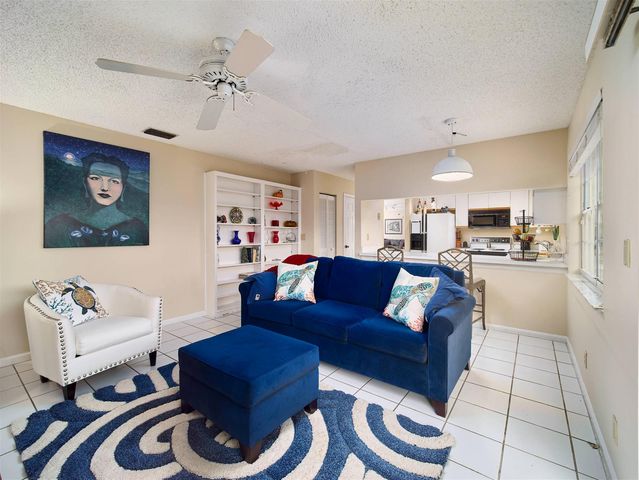 18205 SE Fairview Circle, Jupiter, FL 33469