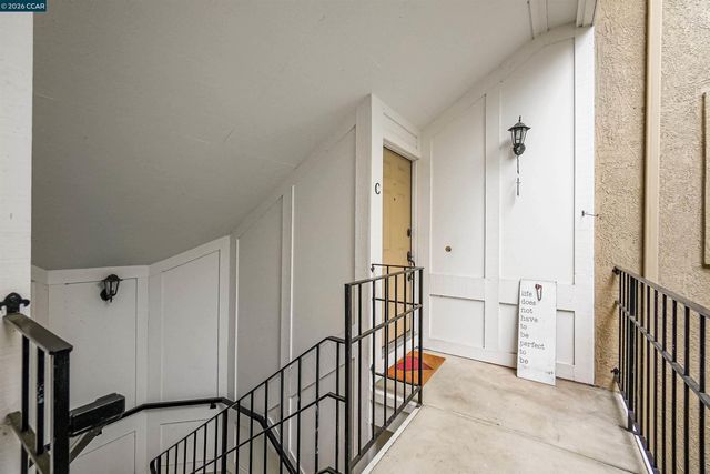 2020 Canyon Woods Dr C, San Ramon, CA 94582