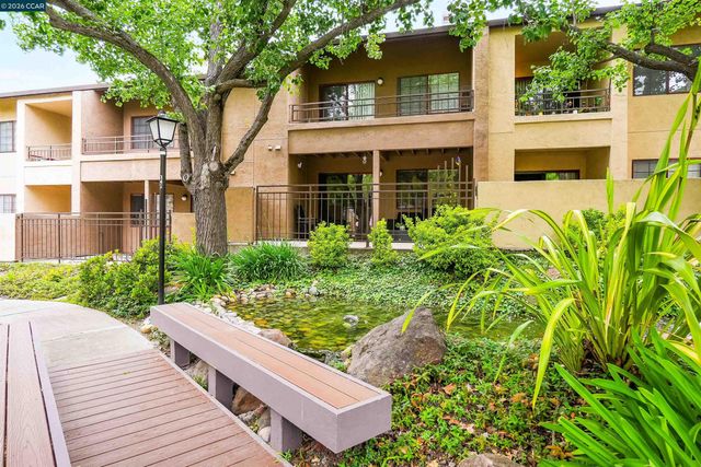 2020 Canyon Woods Dr C, San Ramon, CA 94582