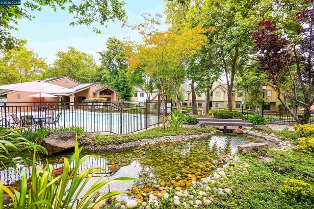 2020 Canyon Woods Dr C, San Ramon, CA 94582