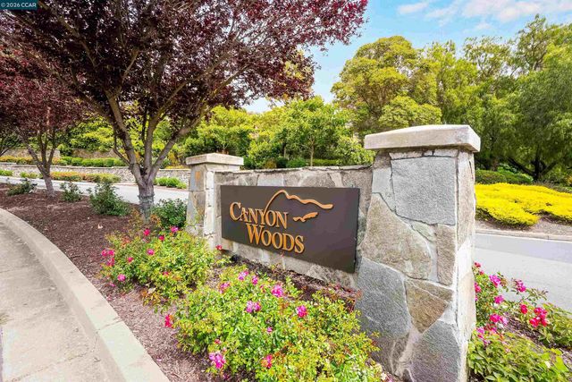 2020 Canyon Woods Dr C, San Ramon, CA 94582