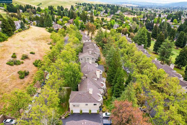 2020 Canyon Woods Dr C, San Ramon, CA 94582