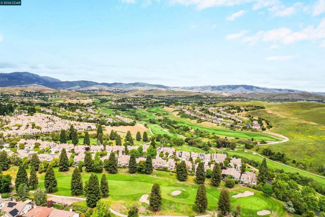 2020 Canyon Woods Dr C, San Ramon, CA 94582