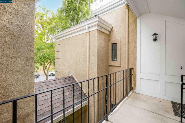 2020 Canyon Woods Dr C, San Ramon, CA 94582