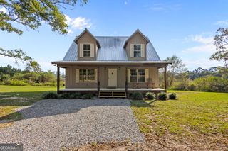 468 Lake Lannell Road, Odum, GA 31555