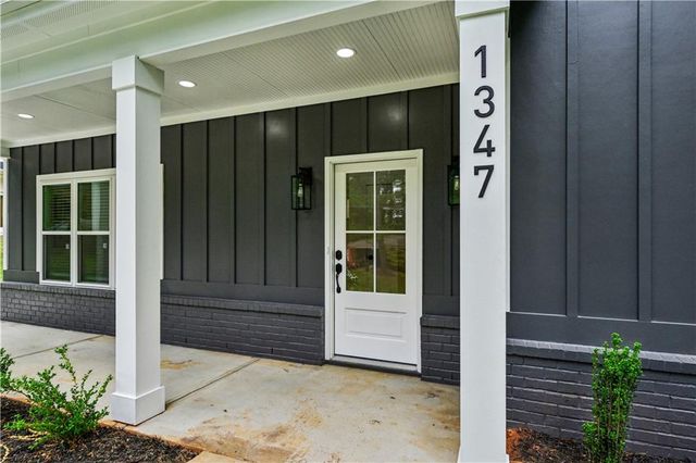 1347 Midlawn Drive, Decatur, GA 30032
