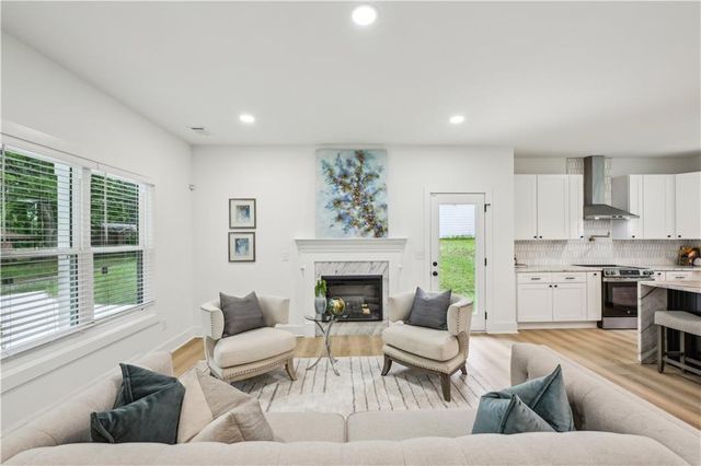 1347 Midlawn Drive, Decatur, GA 30032