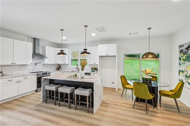 1347 Midlawn Drive, Decatur, GA 30032
