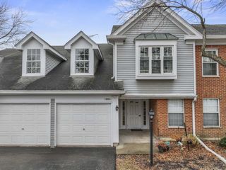 901 BUTTERNUT Lane A, Mount Prospect, IL 60056