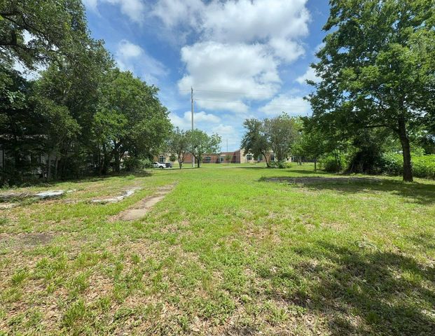 1819 Neuman Street, La Marque, TX 77568