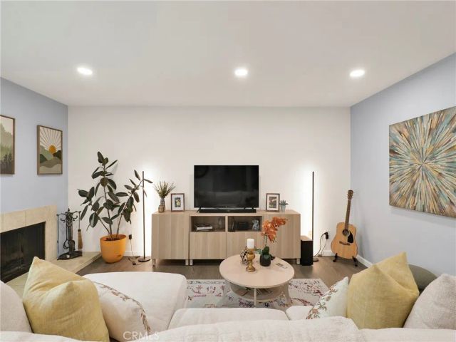 9740 Sepulveda Blvd 26, North Hills, CA 91343