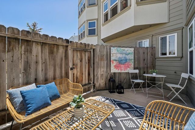 4343 3rd Street 202, San Francisco, CA 94124