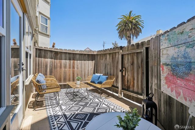 4343 3rd Street 202, San Francisco, CA 94124
