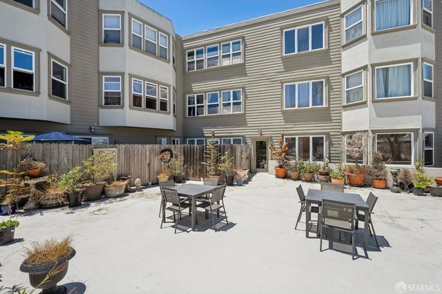 4343 3rd Street 202, San Francisco, CA 94124