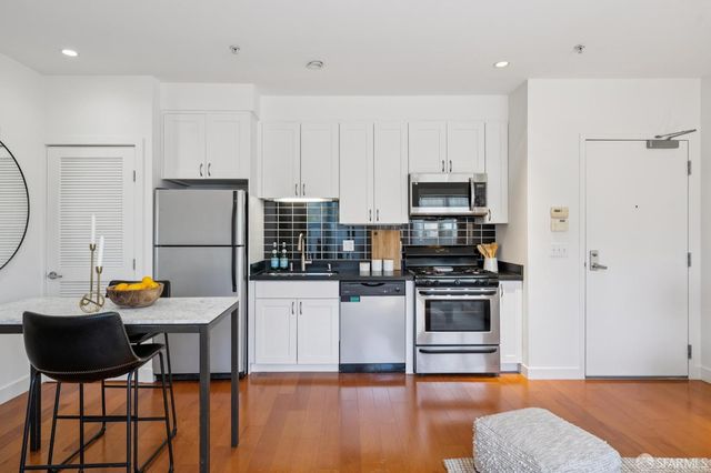 4343 3rd Street 202, San Francisco, CA 94124