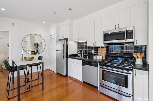 4343 3rd Street 202, San Francisco, CA 94124