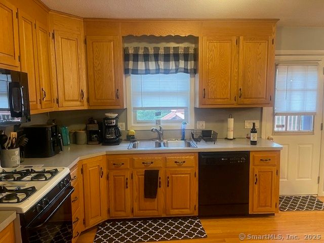 450 Maple Hill Road, Naugatuck, CT 06770