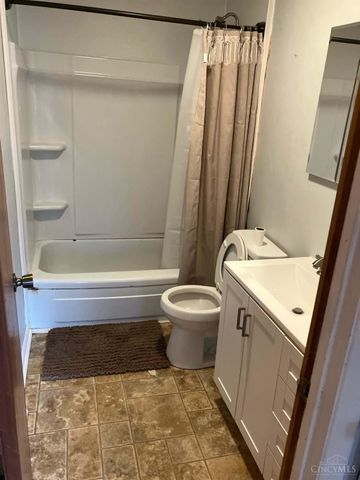 60 Dorothy Lane, New Vienna, OH 45159