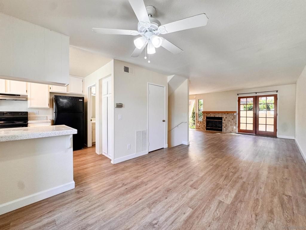 Image 10 of property listing at 1730 Pacific Beach Dr #2, San Diego, CA 92109