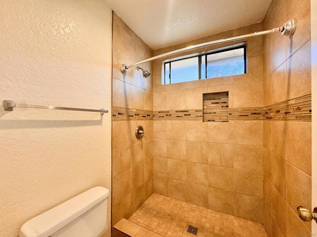 Image 12 of property listing at 1730 Pacific Beach Dr #2, San Diego, CA 92109