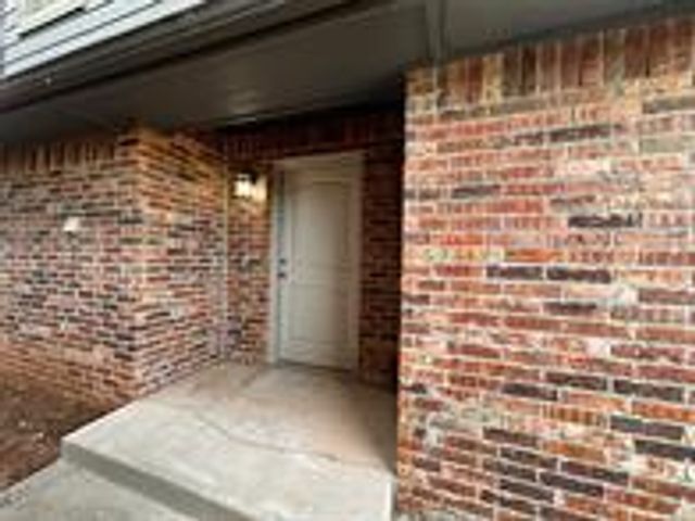 2100 Buena Vida Lane, Edmond, OK 73013