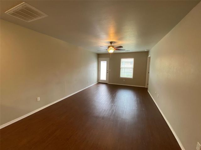 2100 Buena Vida Lane, Edmond, OK 73013