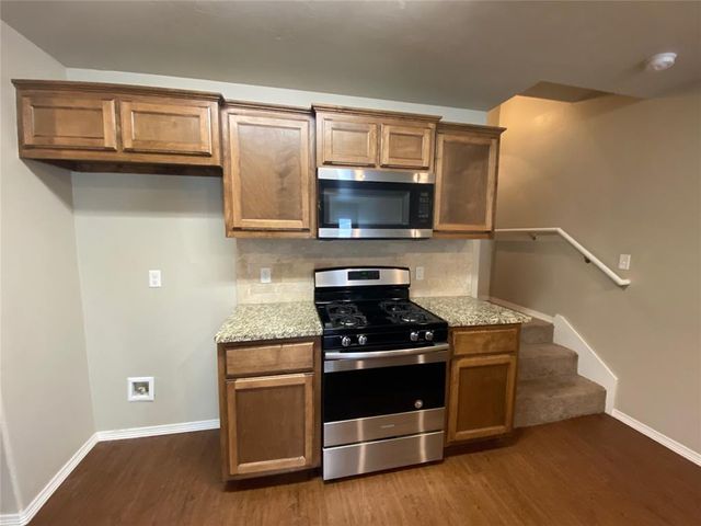 2100 Buena Vida Lane, Edmond, OK 73013