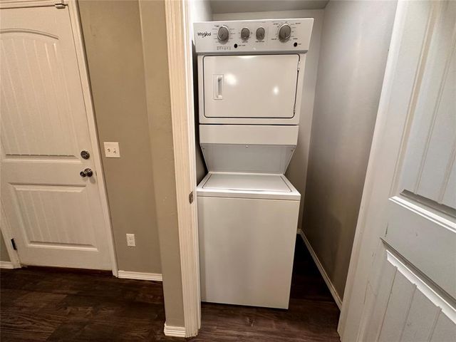 2100 Buena Vida Lane, Edmond, OK 73013