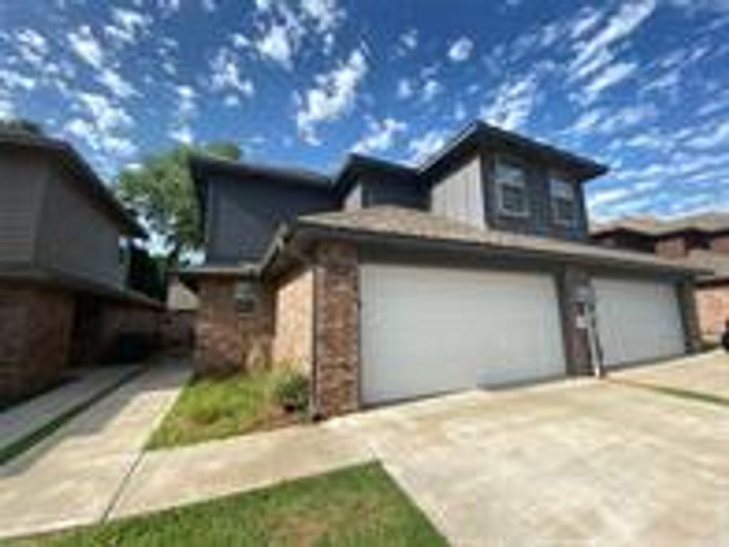 2100 Buena Vida Lane, Edmond, OK 73013