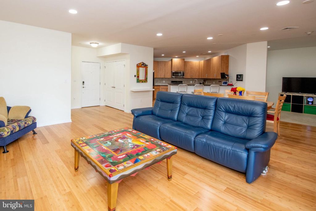 366 CARSON TER, Huntingdon Valley, PA 19006 — photo 3
