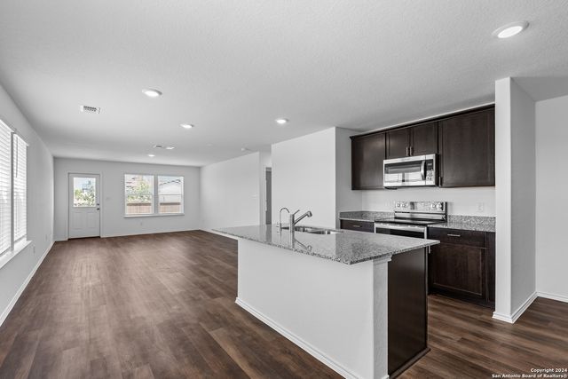 5123 Bay Breeze, San Antonio, TX 78245