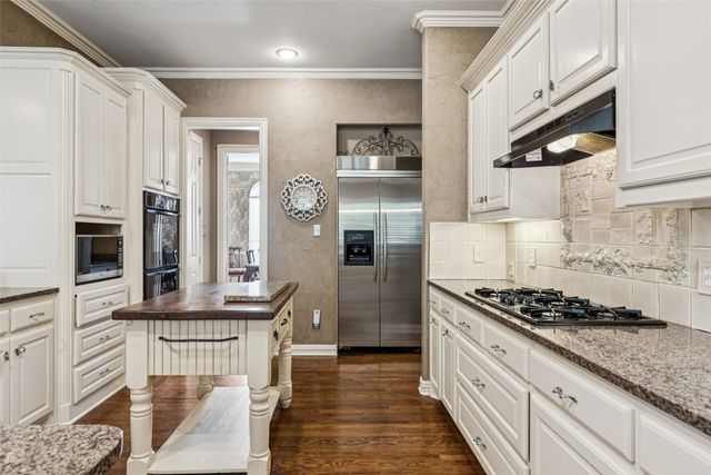 803 Eagle Pass, Heath, TX 75032