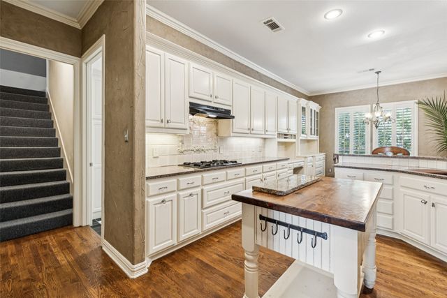 803 Eagle Pass, Heath, TX 75032