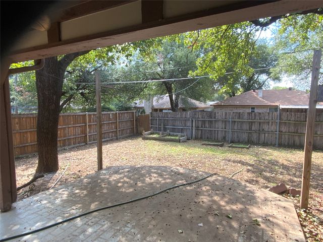 1604 Brookhaven Circle, Bedford, TX 76022
