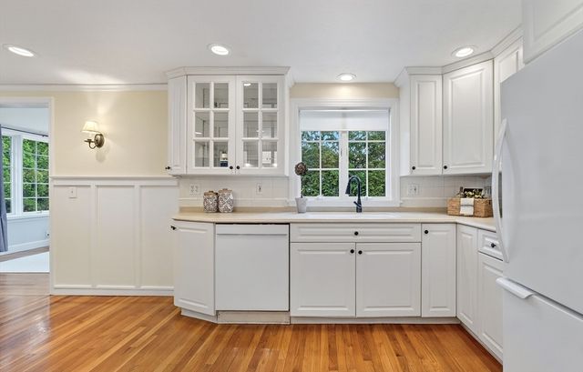 25 Magnolia Road, Melrose, MA 02176