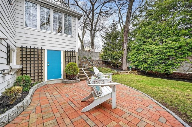 25 Magnolia Road, Melrose, MA 02176