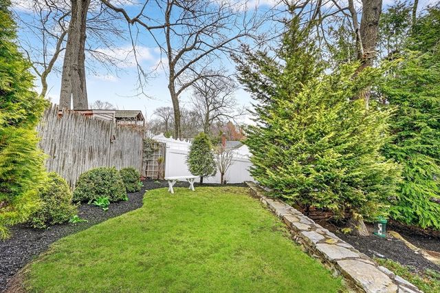25 Magnolia Road, Melrose, MA 02176