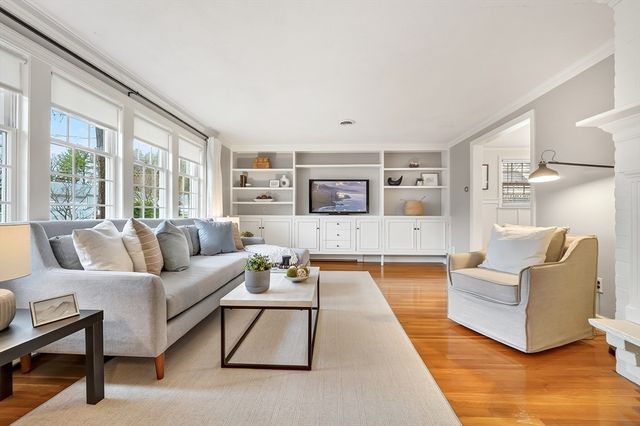 25 Magnolia Road, Melrose, MA 02176