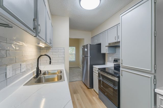 4412 Shakertown, San Antonio, TX 78238
