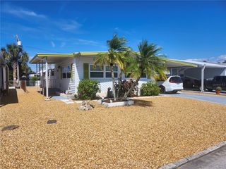 5725 COLUMBIA DRIVE, New Port Richey, FL 34652